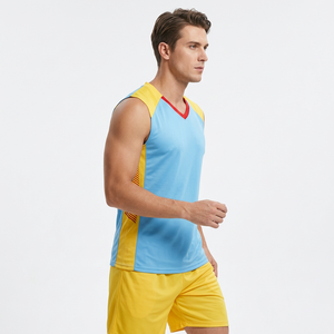 Tenue de basketball personnalisable 100 % polyester, vêtements de sport respirants, kit de basketball grande taille, personnalisé pour hommes et femmes, ligue - Product Image 4