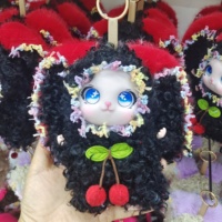 Porte-clés en peluche de lapin à poils bouclés, léger, style dessin animé, avec grandes oreilles et pendentif de sac en dentelle