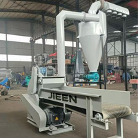 Broyeur de bois industriel avec convoyeur d'alimentation automatique pour la production de branches, de bois d'écorce et de sciure