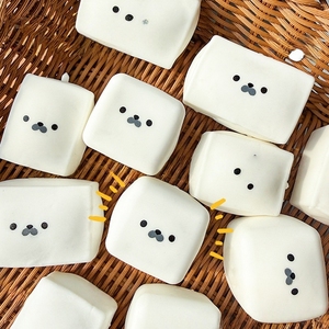 Juguete Blandito de Tofu en Forma de Foca, Juguete Sensorial Antiestrés de TPR para Niños y Adultos - Product Image 3