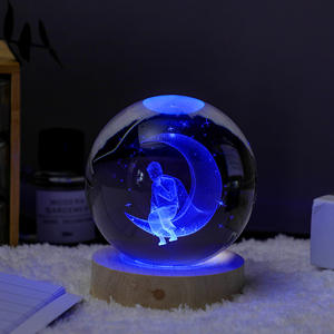 Ventas calientes Bola de cristal con base de madera Patrón personalizable Bola de cristal Atmósfera Luz Bolas de cristal 3D - Product Image 5