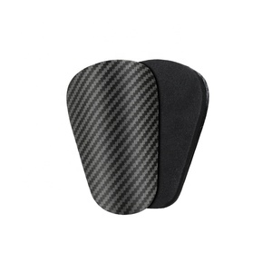 Oferta Caliente: Mini <span class=keywords><strong>Espinilleras</strong></span> <span class=keywords><strong>de</strong></span> Fútbol para Niños con Patrón <span class=keywords><strong>de</strong></span> Fibra <span class=keywords><strong>de</strong></span> Carbono, Inserto Delgado - Product Image 1