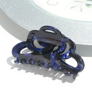 XinMei diseño personalizado acetato Haarklammer Mit logo Premium mujer pinzas de garra de tiburón para mujeres occidentales pinzas de pelo Vintage - Product Image 3