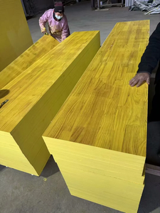 Panneau <span class=keywords><strong>de</strong></span> contreplaqué <span class=keywords><strong>de</strong></span> <span class=keywords><strong>coffrage</strong></span> jaune à 3 plis en pin épicéa à bas prix Panneau étanche à 3 couches pour <span class=keywords><strong>coffrage</strong></span> <span class=keywords><strong>de</strong></span> construction en béton - Product Image 2