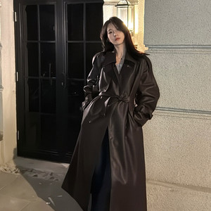 Lin ha personalizzato un elegante <span class=keywords><strong>trench</strong></span> da donna in similpelle PU, un cappotto lungo e ampio in similpelle PU nera di alta qualità. - Product Image 5