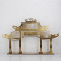 Sculpture d'arche chinoise Paifang en métal doré et blanc, accessoire de bureau, décoration artistique moderne de luxe pour la maison, l'hôtel et la villa