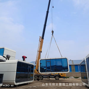 Capsule spatiale mobile de style folklorique moderne et minimaliste, assemblée, pour le camping en plein air, pour les influenceurs - Product Image 3