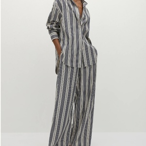 Conjunto de Dos Piezas de Lino 100% para Mujer, Estilo Casual, Primavera-Verano, Color Sólido, Pantalones Anchos y Camisa Tipo Cárdigan - Product Image 1