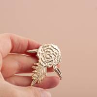 Chine métal artisanat personnalisé en gros souvenir de qualité supérieure frappé épingles en émail floral drôle fleur épinglette badge pour vêtements