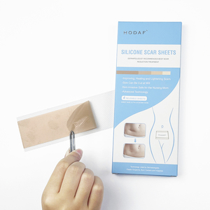 Feuilles de silicone réutilisables pour cicatrices, patchs adhésifs fins et flexibles pour le visage et le corps, pour usage quotidien, 4 feuilles par boîte - Product Image 5