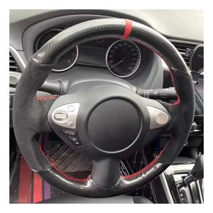 Housse de volant personnalisée en fibre de carbone suédé 100% adaptée pour Infiniti FX FX35 FX37 FX50 QX70 <span class=keywords><strong>Nissan</strong></span> <span class=keywords><strong>Juke</strong></span> Maxima 370Z Sentra <span class=keywords><strong>SV</strong></span> - Product Image 1