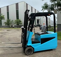 Chariot élévateur électrique multifonctionnel compact à trois roues, capacité 1,5 tonne