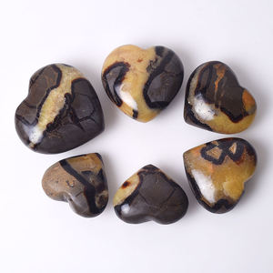 Pietra Septaria 100% Naturale a Forma di Cuore, Cristallo Lucidato per Guarigione Reiki, Pietra dell'Amore e Contro le Preoccupazioni, Vendita all'Ingrosso, Decorazione per la Casa, Regalo, Produzione in Fabbrica - Product Image 1