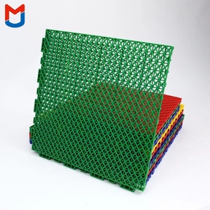 Azulejos de suelo entrelazados de plástico PP de diseño moderno para suelo exterior de tenis de baloncesto-antideslizante para talleres - Product Image 5