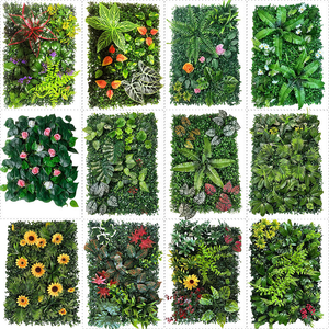 Panneaux muraux de haie artificielle en herbe verte mixte 50x50cm en gros, plante verticale tropicale de type fougère pour la décoration de paysages d'hôtels et de mariages - Product Image 3