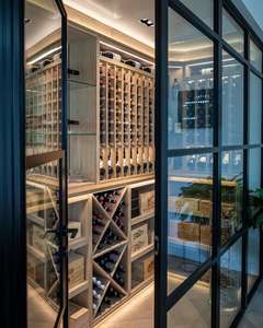 ตู้ไวน์ขนาดใหญ่แบบทันสมัยพร้อมไฟ LED ที่เก็บเหล้าทำจากไม้สำหรับบาร์ที่บ้านหรูหราแบบกำหนดเอง - Product Image 6