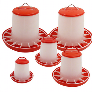 Nuevo Comedero Automático para Pollos de 1.5kg-12kg y Equipo de Bebederos para Aves de Corral, Material de PE Duradero para Uso en Granjas - Product Image 1