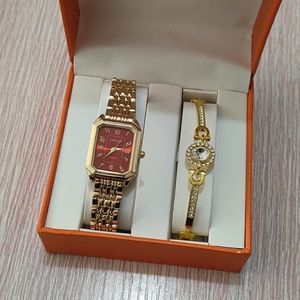 Set Regalo Orologio <span class=keywords><strong>da</strong></span> <span class=keywords><strong>Donna</strong></span> <span class=keywords><strong>di</strong></span> <span class=keywords><strong>Lusso</strong></span> con Bracciale in Lega Movimento al Quarzo Stile Vintage - Product Image 5