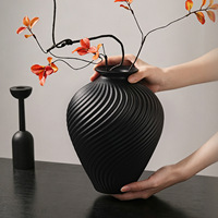 Vase en céramique moderne minimaliste à motif tourbillonnant, pots mats noirs et blancs pour centre de table basse
