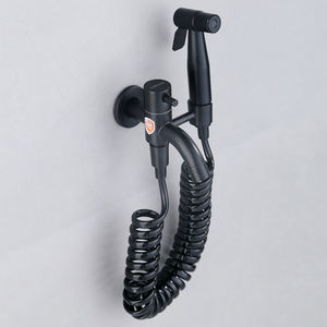 Grifo de acero inoxidable 304 con pulverizador, conjunto de grifería de una pieza con tres mopas multifuncionales para piscina, con pistola de pulverización y inodoro, color negro - Product Image 3