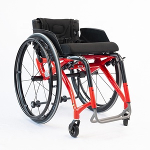 Fauteuil roulant sportif en fibre de carbone ultra-léger, imperméable et durable pour personnes handicapées et handicapés, fauteuil roulant manuel portable - Product Image 1