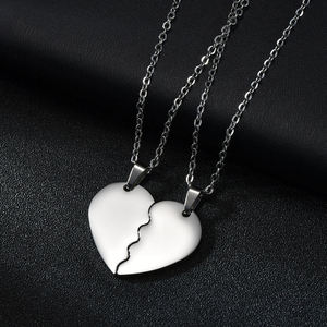 Kalung Hati Rusak Berlapis Emas 18K dari Baja Anti Karat untuk Pasangan, Perhiasan Fashion Liontin Cinta untuk Pasangan - Product Image 5