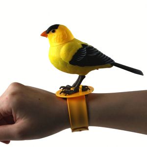 Vente chaude transfrontalière : Oiseau simulé à commande vocale, oiseau unique à clipser sur bracelet de montre, jouet oiseau électrique, jouet de farce fantaisie - Product Image 2