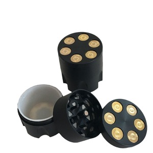 Grinder per Tabacco in Metallo da 42mm all'Ingrosso, 4 Parti, Forma di Proiettile, Nero Argento, Grinder per Erbe da Fumo - Product Image 1