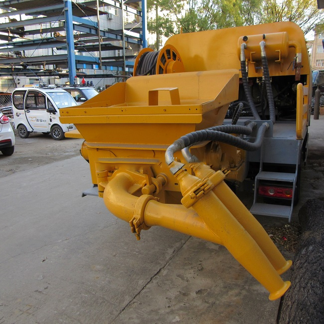 Machine à jet humide à double buse montée sur camion à vendre