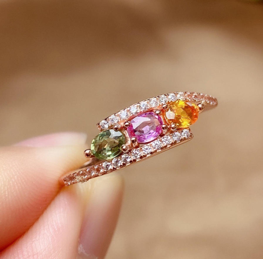 แหวนเพชรสี [กุหลาบทอง