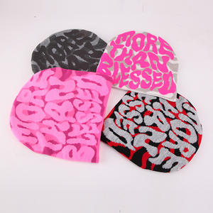 หมวกบีนนี่ถักลายหัวกะโหลกไม่มีกระดุมติดโลโก้ Y2k ผ้าแจ็คการ์ดสำหรับฤดูหนาว - Product Image 6