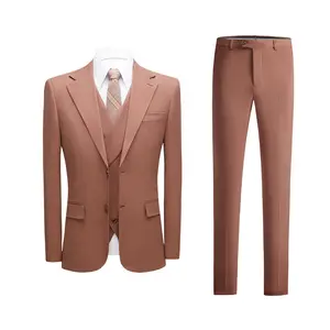 नई चेक-इन पुरुषों की व्यापार दूल्हे सूट ब्राउन स्लिम पुरुषों की आकस्मिक सूट तीन-टुकड़ा सेट