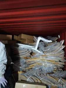 Chaise à dossier croisé en bois d'orme à assembler et à abattre - Product Image 6