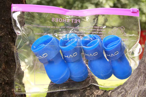 Sepatu Bot Anjing Anti-Slip 4pcs 100% Tahan Air untuk Luar Ruangan, Bahan TPR Lembut Ramah Lingkungan, Cocok untuk Semua Musim, Model Lucu - Product Image 4