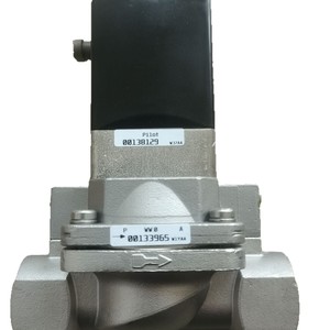 Vanne solénoïde à siège incliné Burkert 134514 G1/2 en acier inoxydable - Product Image 5