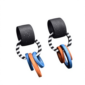 Nouvelles boucles d'oreilles en résine originales faites à la main, de qualité supérieure, colorées et élégantes, pour mariage, fête, fiançailles, cadeau tendance pour femme - Product Image 6