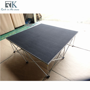 Scène modulaire portable pliable pour mariage, estrade en aluminium robuste 4x4 pieds, plateforme de scène avec tapis - Product Image 5