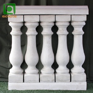 Design di Ringhiera in Marmo per Balcone con Scultura - Product Image 6