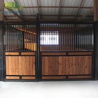 Box d'écurie pour chevaux en gros avec système de boxage professionnel pour ferme équine, équipement équestre et écurie extérieure