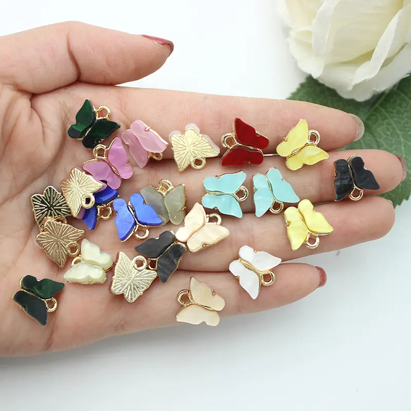 Hot Selling Alloy Sheet Butterfly Keychain Pendant DIY Accessories Bracelet Earring Necklace Jewelry Charm