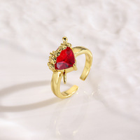 Bague en cristal rouge plaqué or 18 carats, ajustable, avec motif croix religieuse et couronne