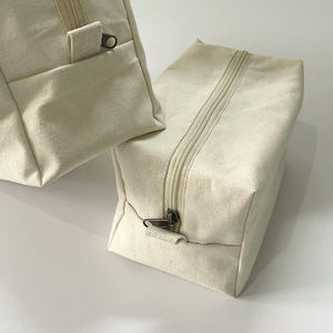 Bolsa de Maquiagem Personalizável Ecológica de Lona Reciclada Reutilizável Organizador de Produtos de Higiene com Zíper e Alça - Product Image 6