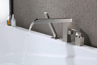 Robinet de baignoire populaire 2026 en laiton, mitigeur de baignoire de style romain avec bec rotatif, ensemble de douche à main extractible, robinet cascade