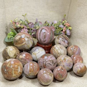 ลูกแก้วคริสตัลไม้หินย้อย (เฟิงสุ่ย) ขัดเงา หินธรรมชาติ สำหรับการทำสมาธิ บำบัดรักษา ของตกแต่งบ้าน สำนักงาน ของขวัญ ขายส่ง - Product Image 4