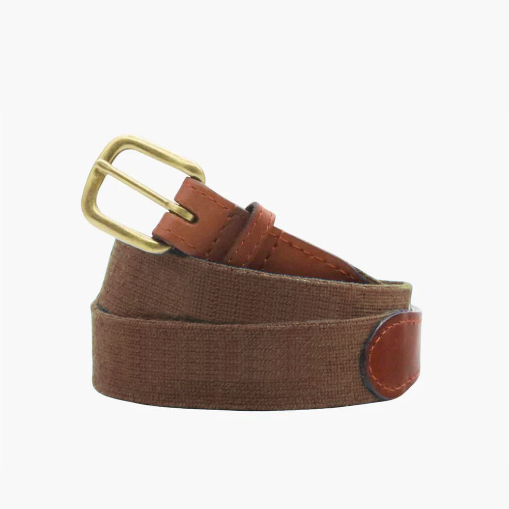 สีน้ำตาล