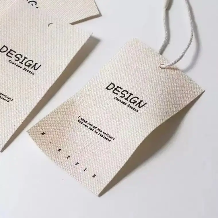 Étiquettes volantes en tissu recyclable pour vêtements, double face, certificat FSC, logo personnalisé, étiquettes volantes en coton