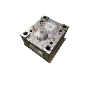 Máquina de Moldeo al Vacío de Metal de Larga Duración Directo de Fábrica, Marca YIOT, Molde de Inyección de Plástico para Cubierta Protectora de Tableta - Product Image 1