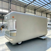 Remorque alimentaire en aluminium personnalisable Aobote à double essieu tandem pour la bière, la restauration rapide, l'utilisation en extérieur - Résistante à la rouille, facile à nettoyer, DOT/CE