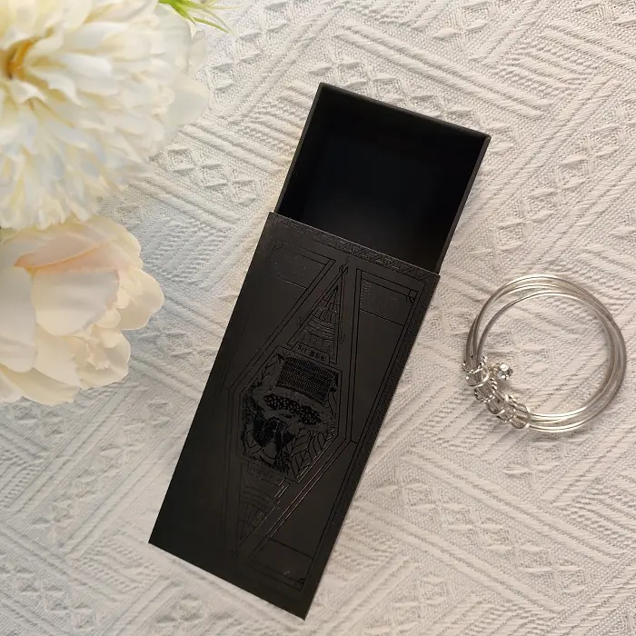 Scatole di gioielli rettangolari neri di natale di vendita calda scatole regalo di gioielli di carta con design decorativo