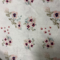 La couverture pour bébé sur mesure, conçue avec des fleurs, est fabriquée en fibre de polyester 100%, dotée d'un tissu en velours doux et confortable
